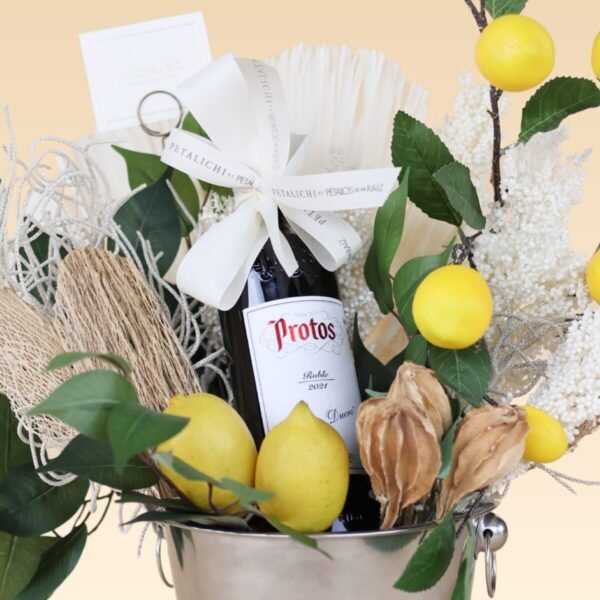 Arreglo de Flores Artificiales, Limones y botella de vino Lucas - Image 2