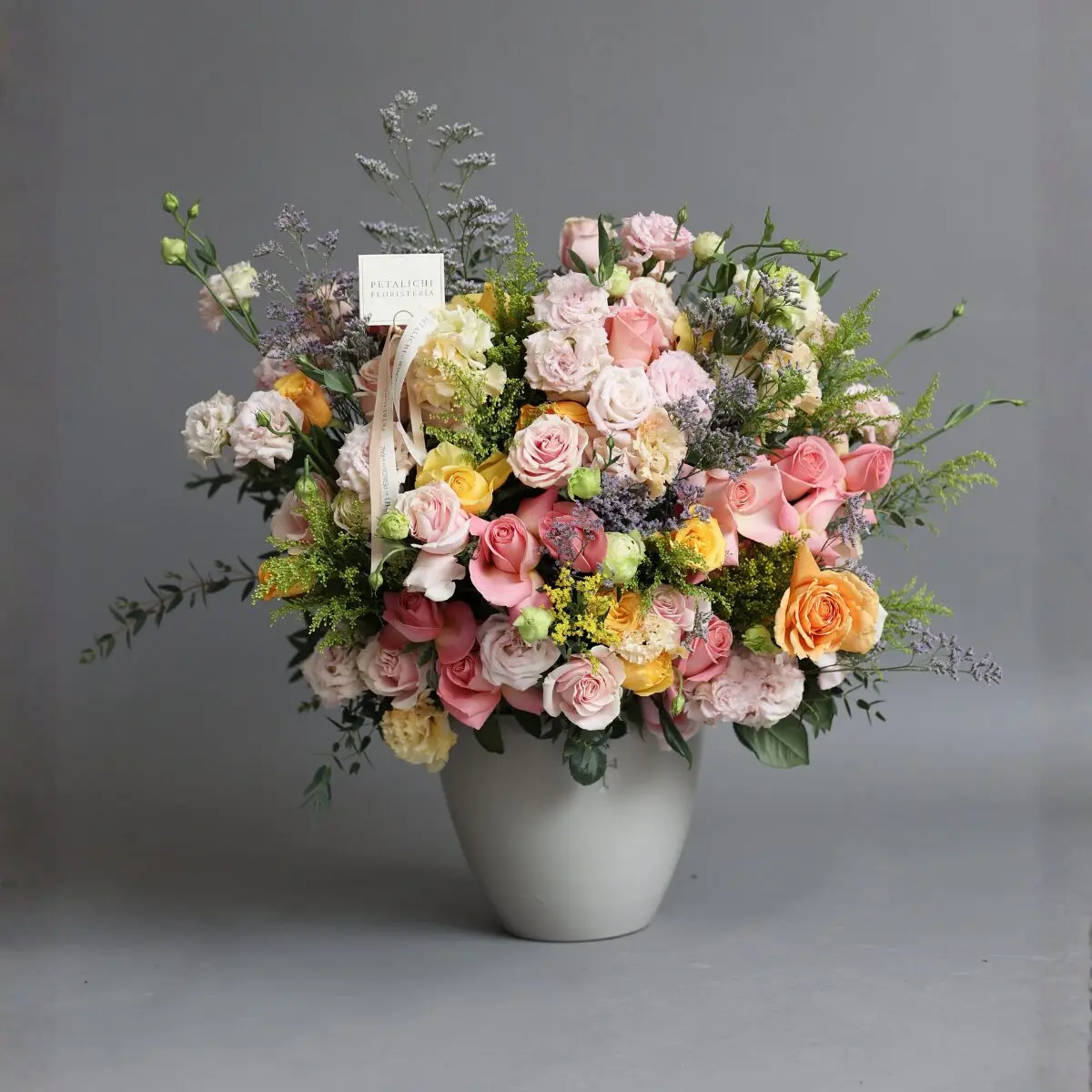 Arreglo de Rosas con Lisianthus y Solidago: Martina